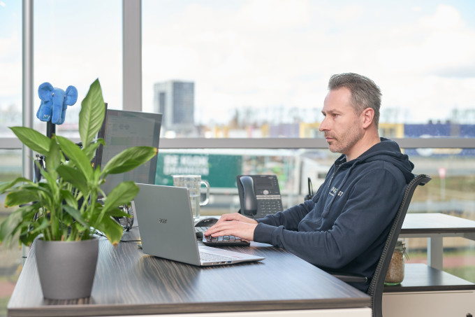 LinQhost hosting expert